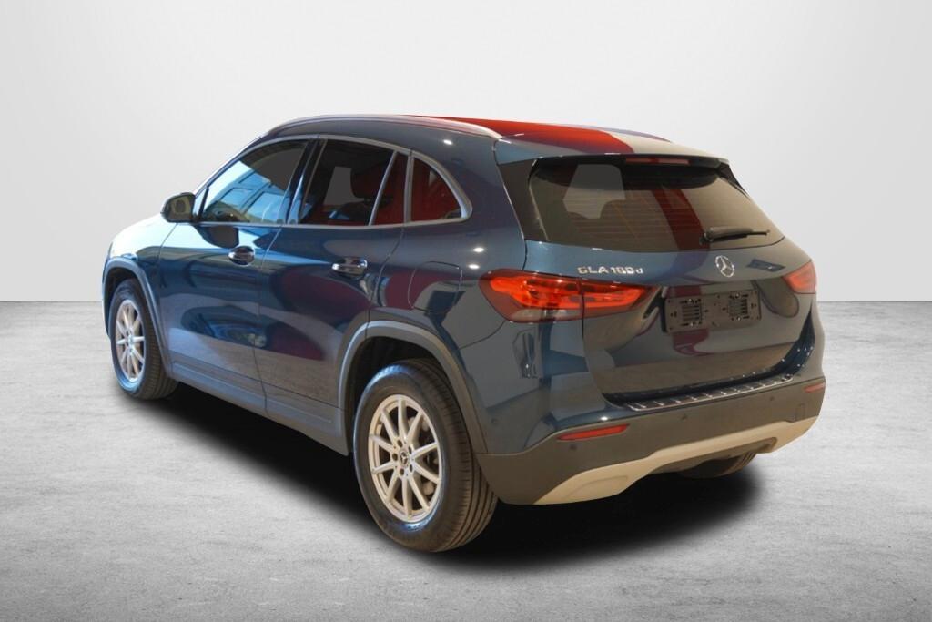 MERCEDES-BENZ GLA 180D 115CV AUTOMATIC BUSINESS SOLUTION ( CRUISE - PELLE - NAVI PREMIUM - PARK ASSIST - TELECAMERA POST. )