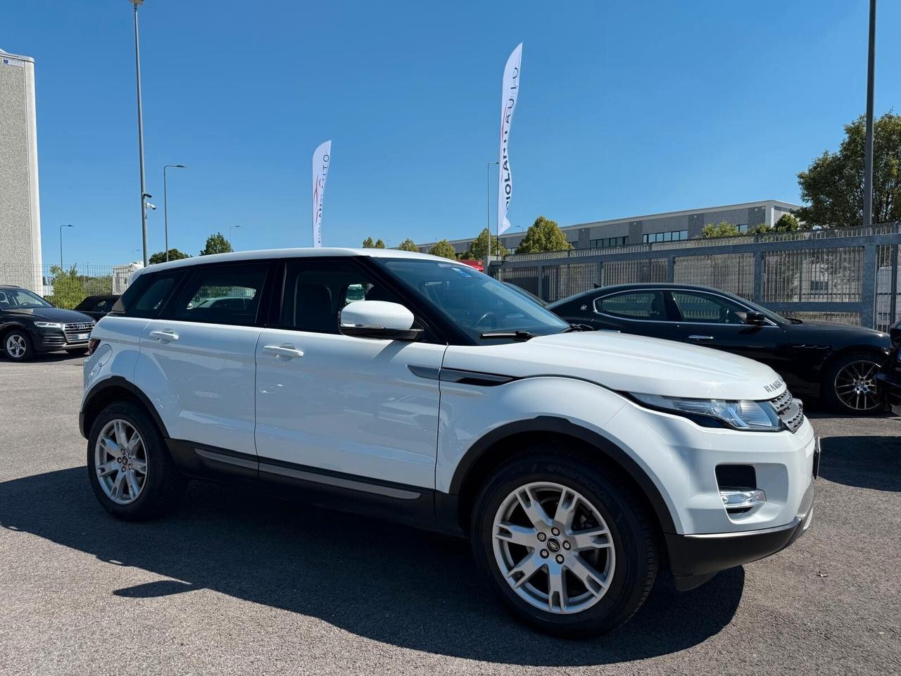 Land Rover Range Evoque 2.2 TD4 5p. Pure