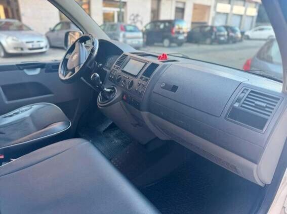 Volkswagen Caravelle/Multivan 2.5 TDI CONFORTLINE P.C.