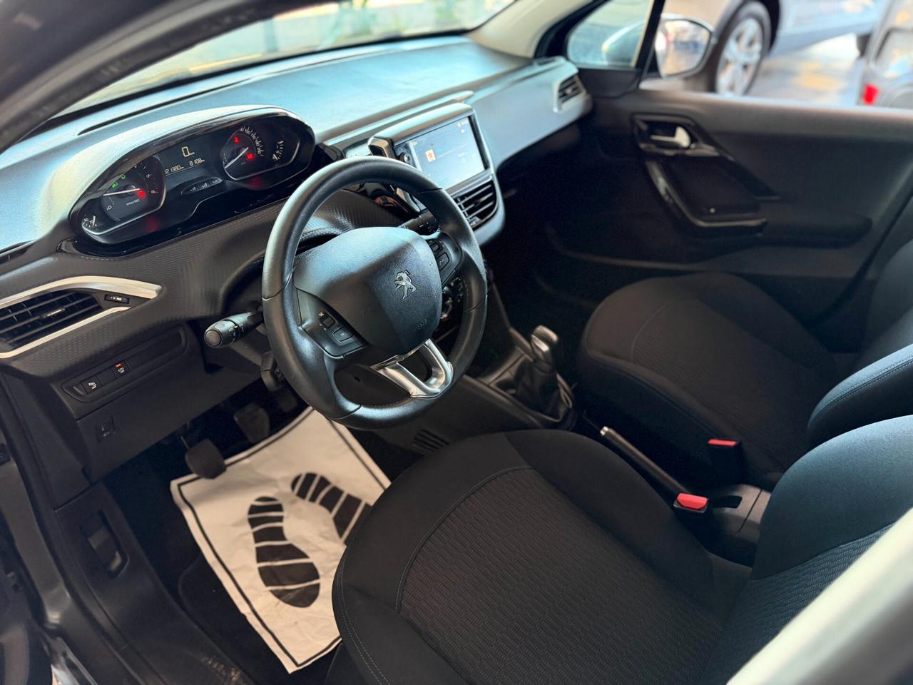 Peugeot 208 BlueHDi 100 5 porte GT Line