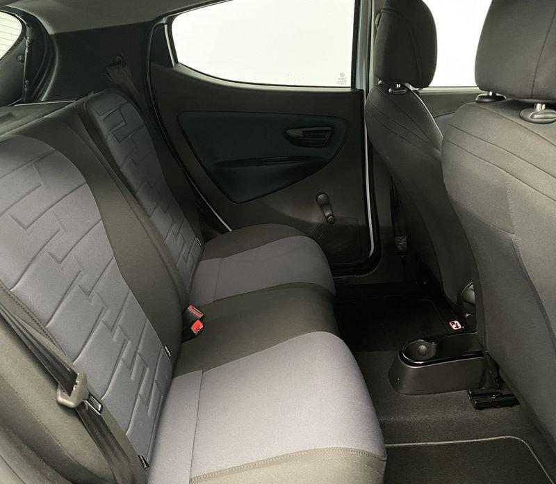 Lancia Ypsilon 1.0 FireFly 5 porte S&S Hybrid Silver Plus