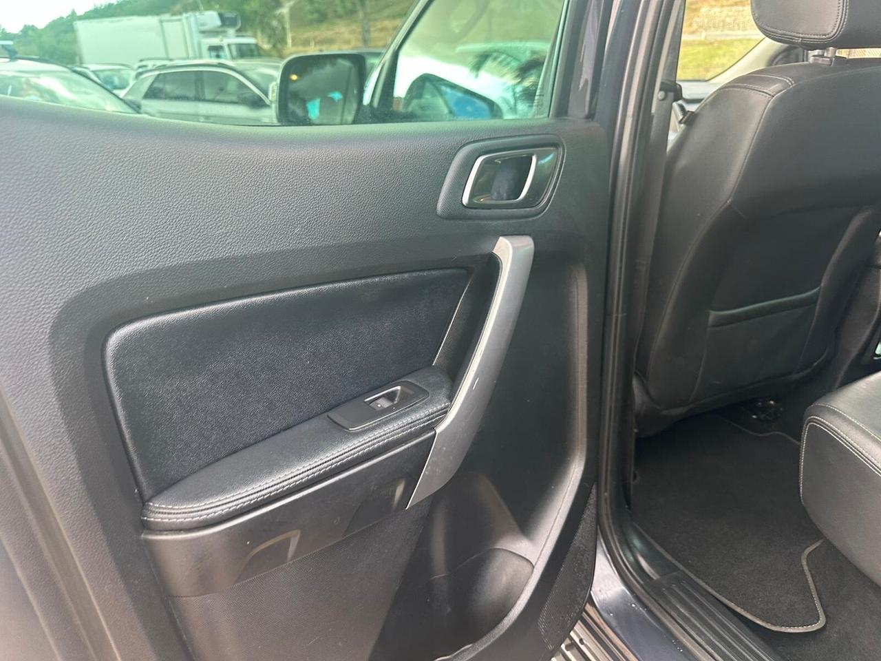 Ford Ranger 2.0 ECOBLUE aut. 213 CV DC Limited 5 posti