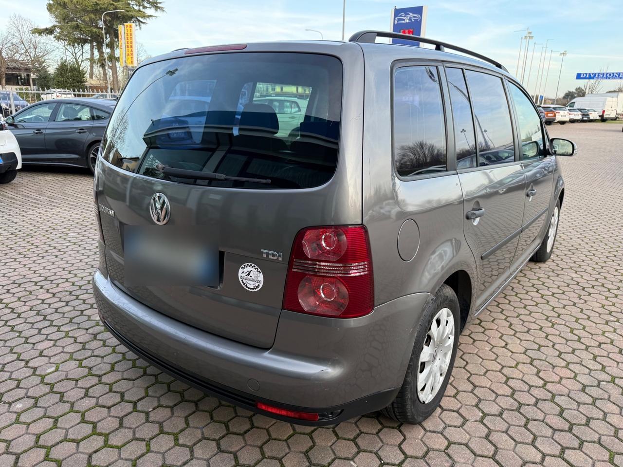 Volkswagen Touran 1.9 TDI 105CV DPF Conceptline OK NEOPATENTATI