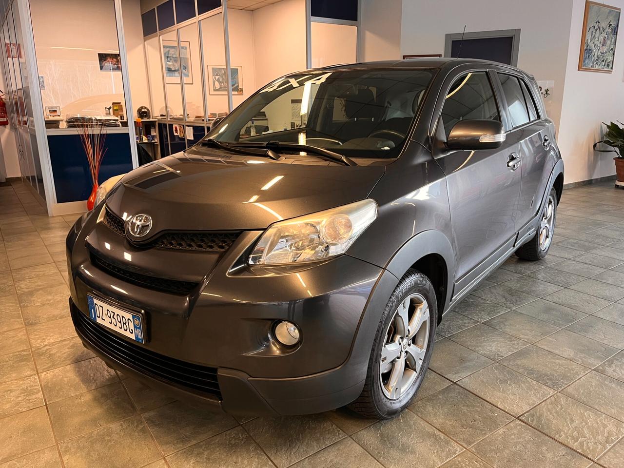 Toyota Urban Cruiser 1.4 D-4D 4X4 Luxury