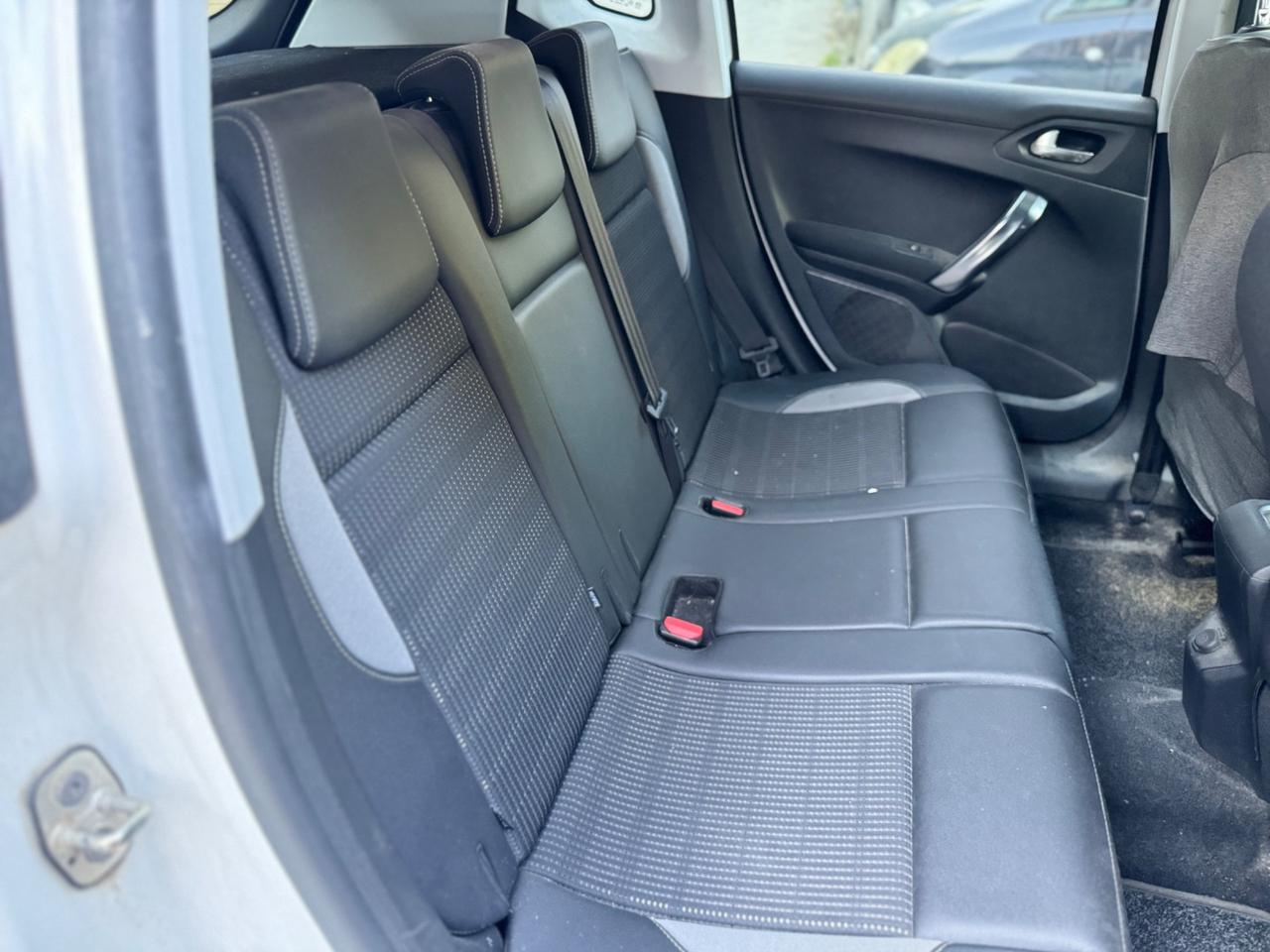 Peugeot 2008 BlueHDi 100 Allure 2015