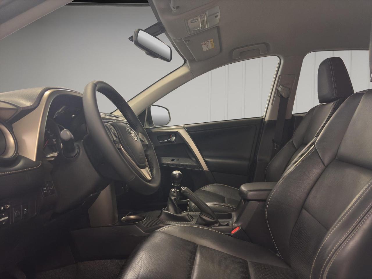 Toyota Rav4 2.0 d-4d Style White Edition 4wd