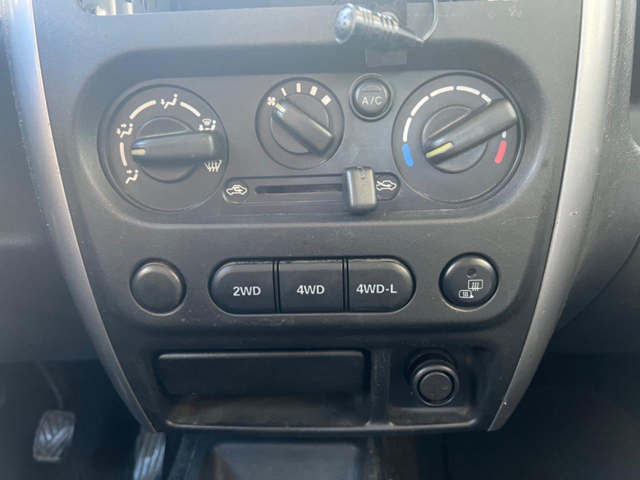 Suzuki Jimny 1.5 DDiS cat 4WD JLX