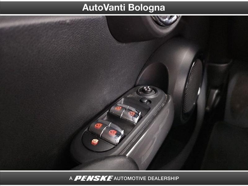 MINI Mini 5 porte Mini 5p 1.5 One Essential 102cv auto