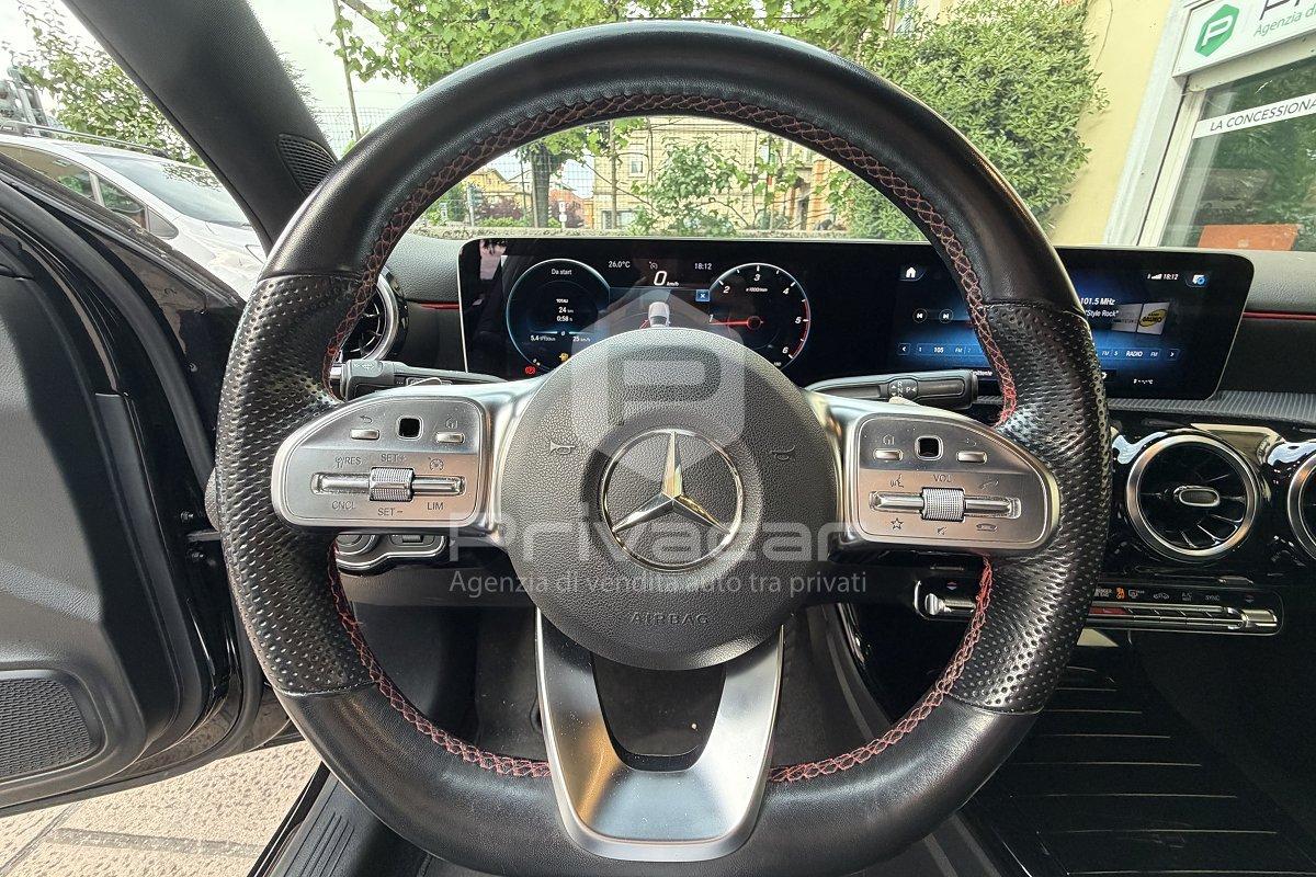 MERCEDES A 180 d Automatic Premium