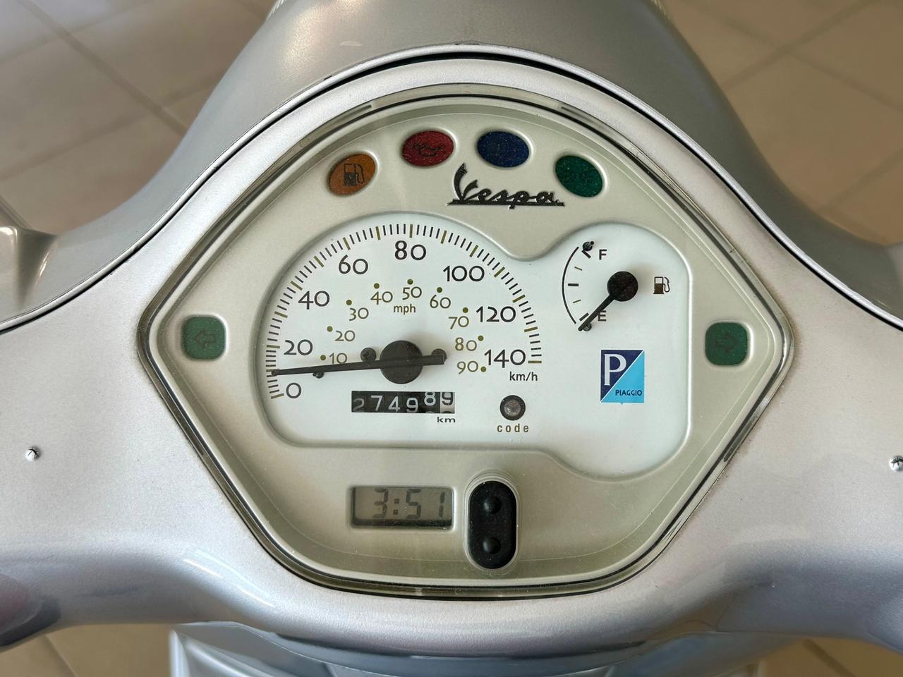 Vespa 150 LX