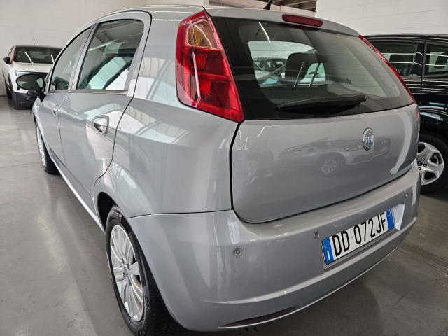 Fiat Grande Punto 5p 1.3 mjt 16v Emotion 90cv NEOPATENTATI