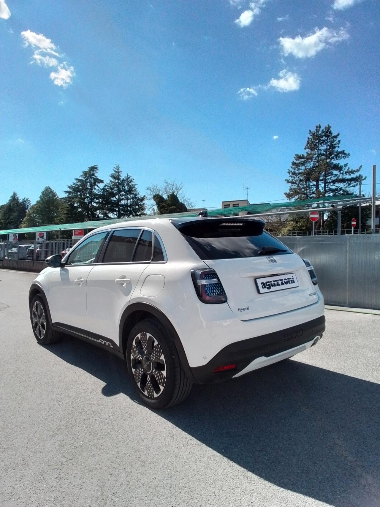 Fiat 600 Hybrid 110 CV DCT MHEV La Prima