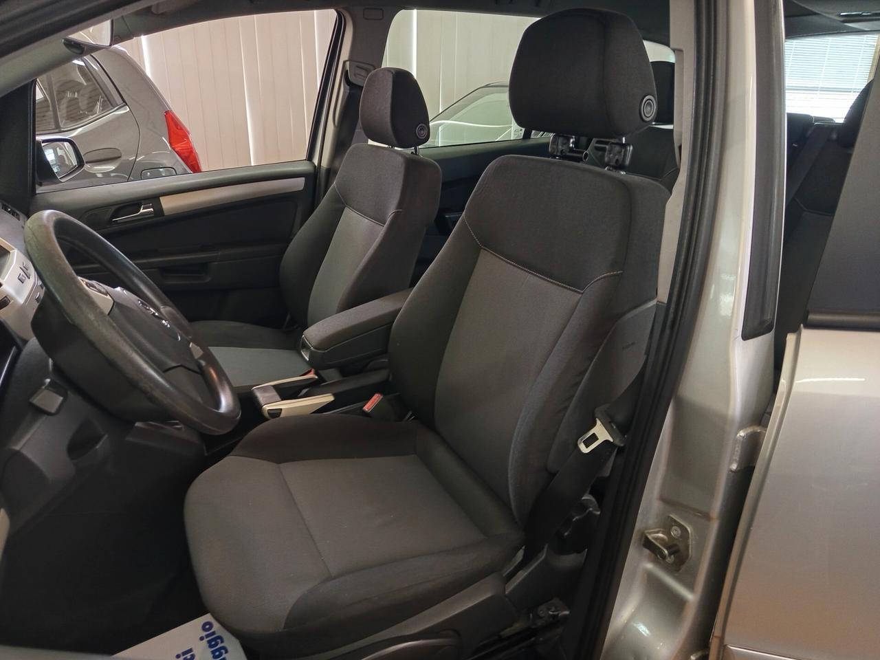Opel Zafira 7 posti, 133 Mila chilometri ok neopatentati
