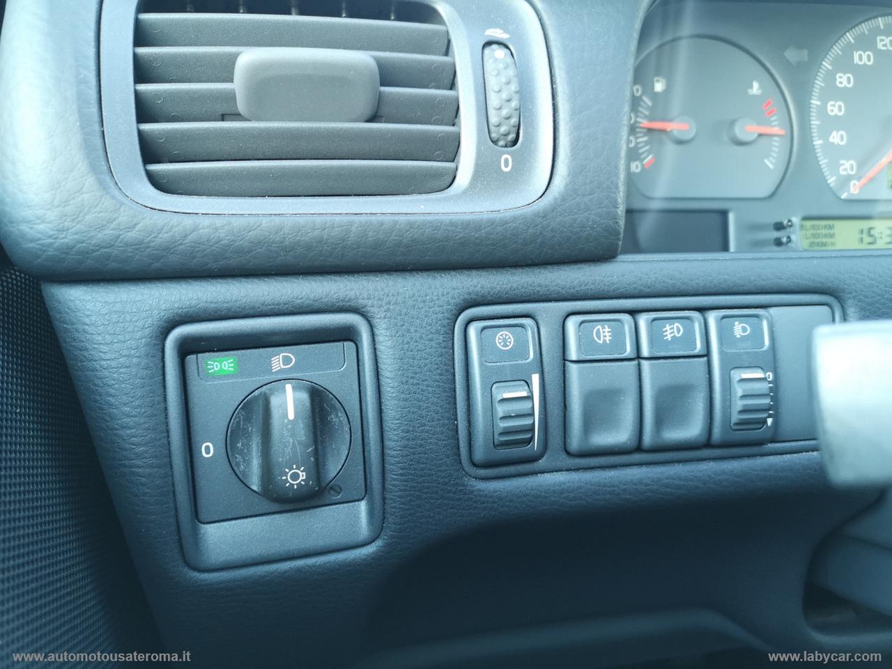 VOLVO V70 2.0I TURBO 20V CAT. T-5 AWD Optima RATE AUTO MOTO SCOOTER