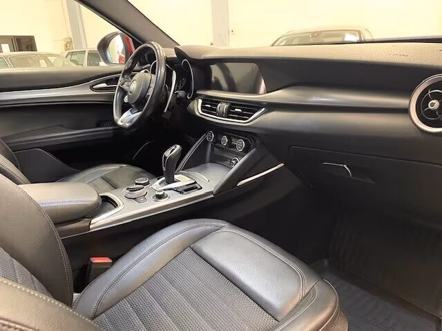 Alfa Romeo Stelvio 2.2 Turbodiesel 160 CV AT8 RWD Sprint ( N1 )