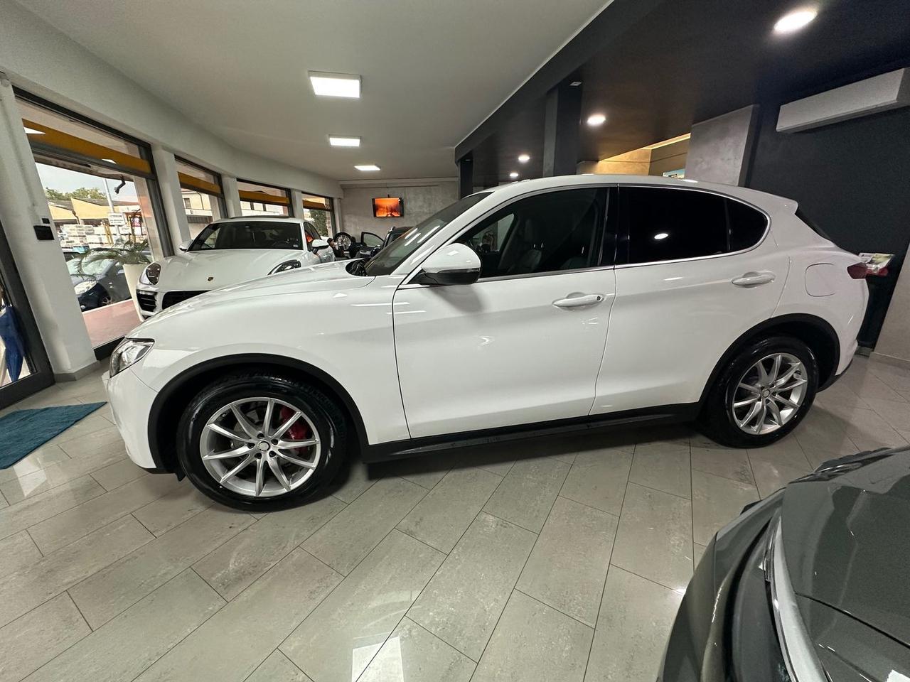 Alfa Romeo Stelvio Business 2.2 #7078