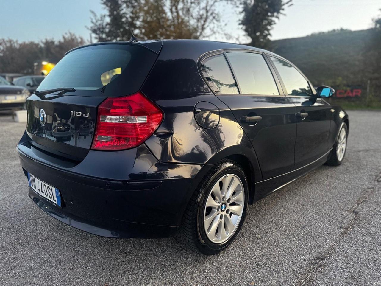 BMW 118d 5p. Futura