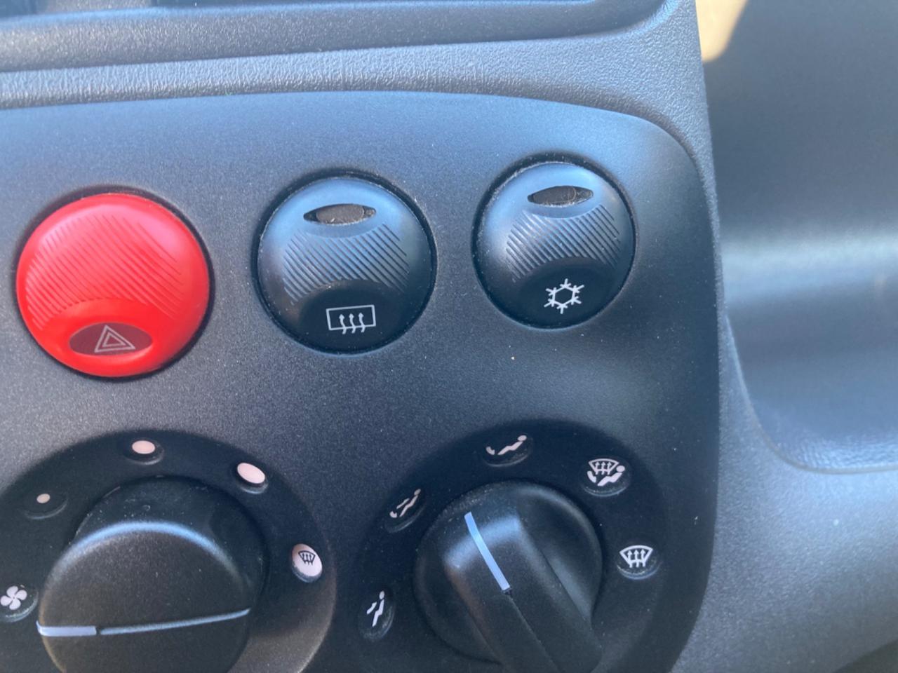 FIAT SEICENTO (CLIMA-SERVOSTERZO) KM 53.961