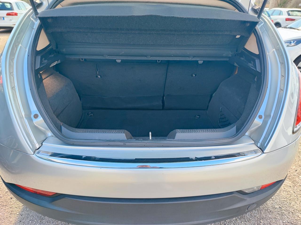 Lancia Delta 1.6 MJT Silver