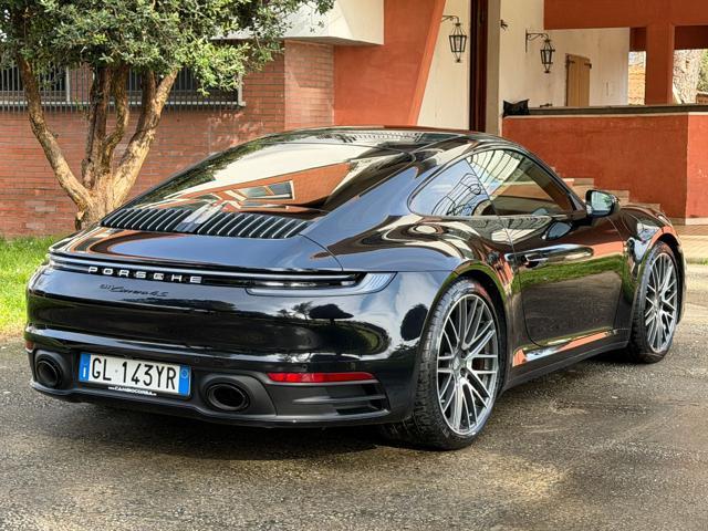 PORSCHE 911 Carrera 4S