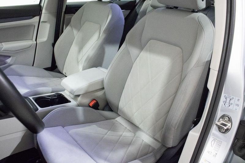 Volkswagen Golf Golf 1.5 TGI DSG Style