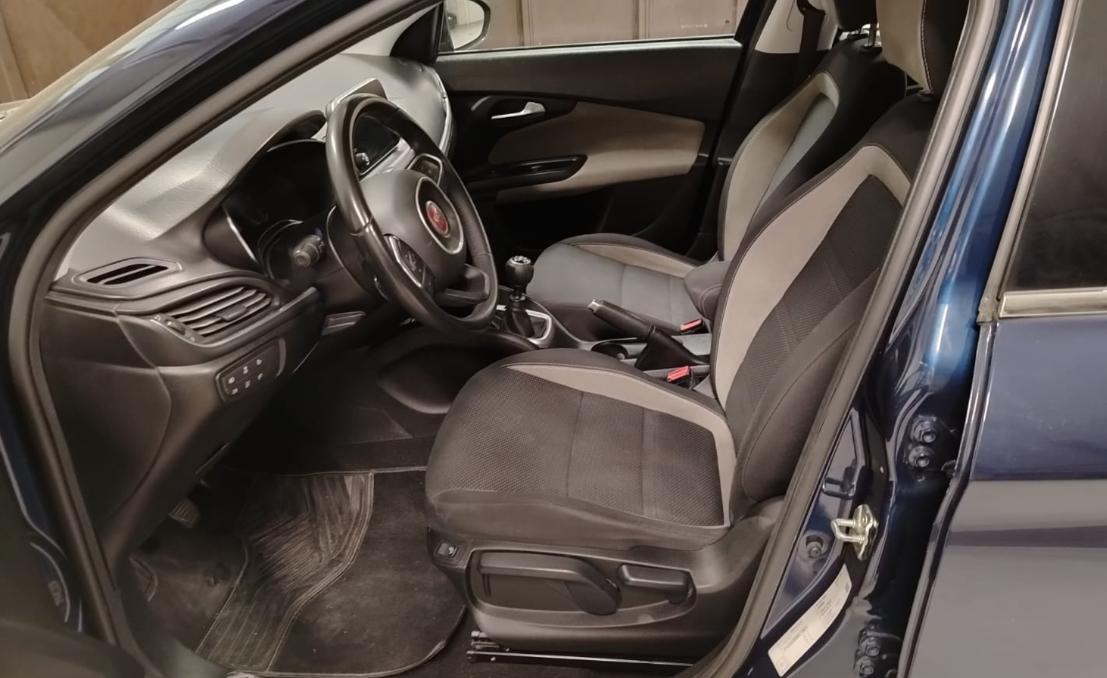 FIAT Tipo (2015-->) - Tipo 1.6 Mjt S&S SW Lounge