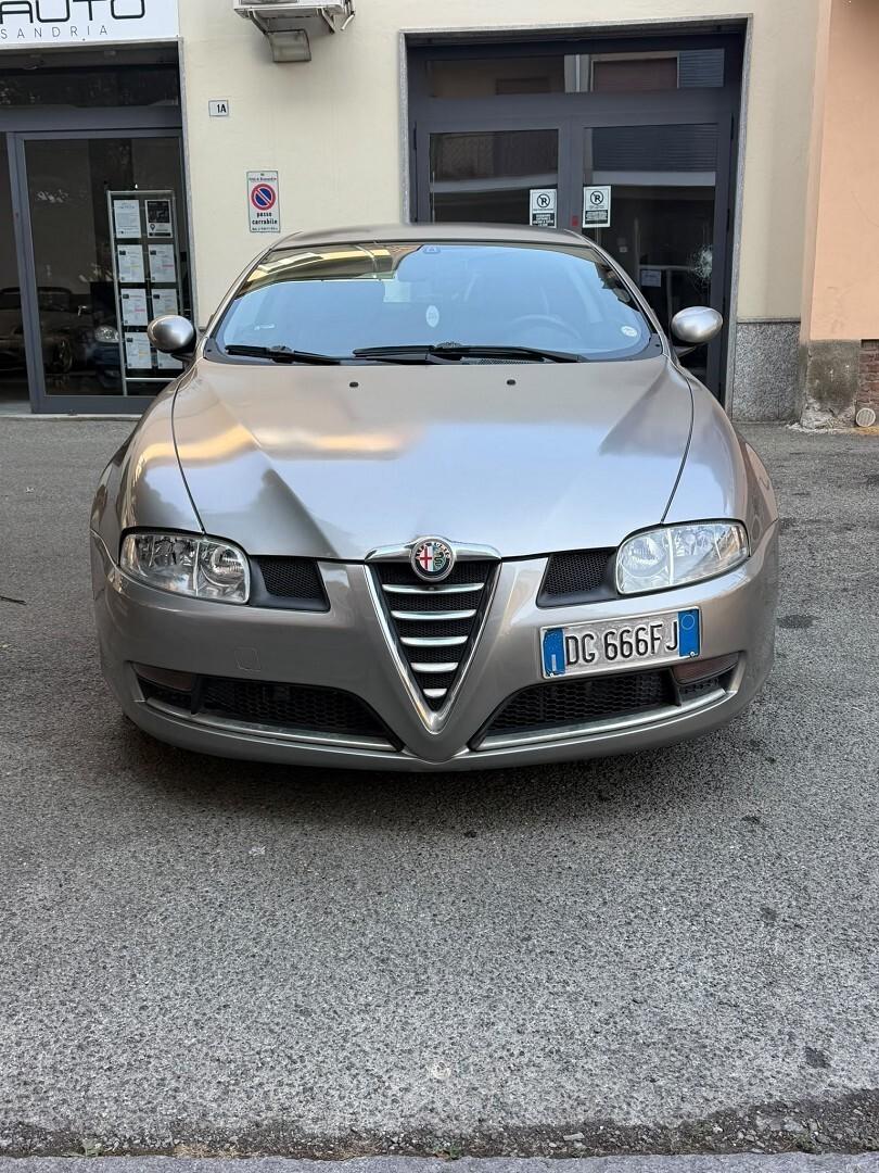 Alfa Romeo GT solo 62.000km benzina unico propr