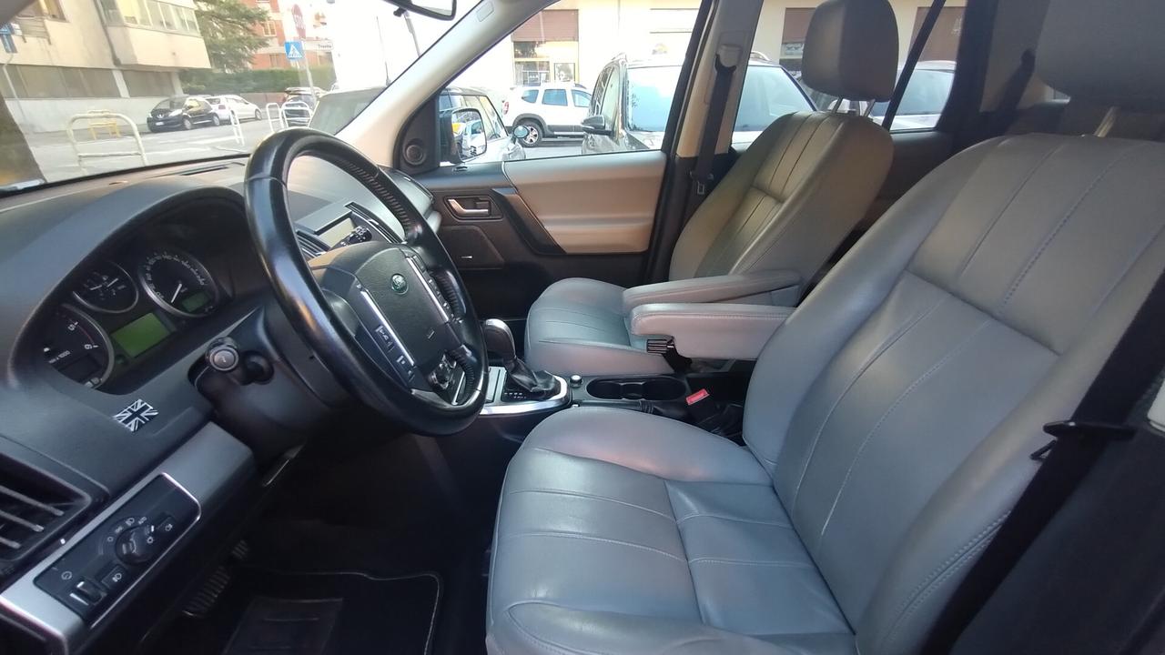 Land Rover Freelander 2.2 SD4 S.W. SE