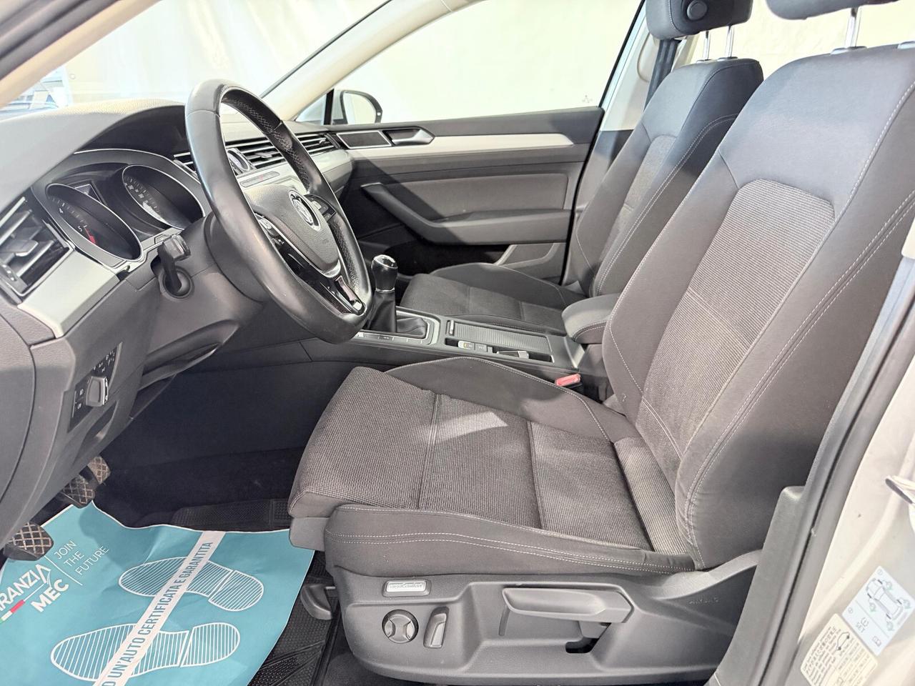 PASSAT 2017 BERLINA 2.0 tdi 150cv SOLI 85 000KM CERTIFICATI