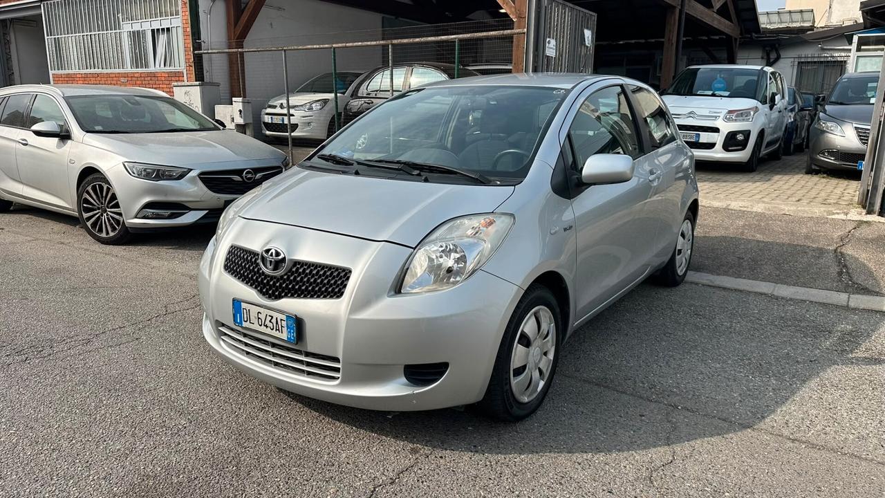 Toyota Yaris 1.4 D-4D 3 porte M-MT Navi