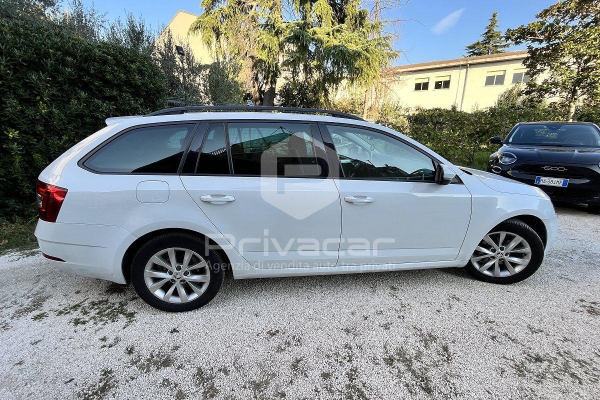 SKODA Octavia 1.6 TDI CR 115 CV DSG Wagon Executive