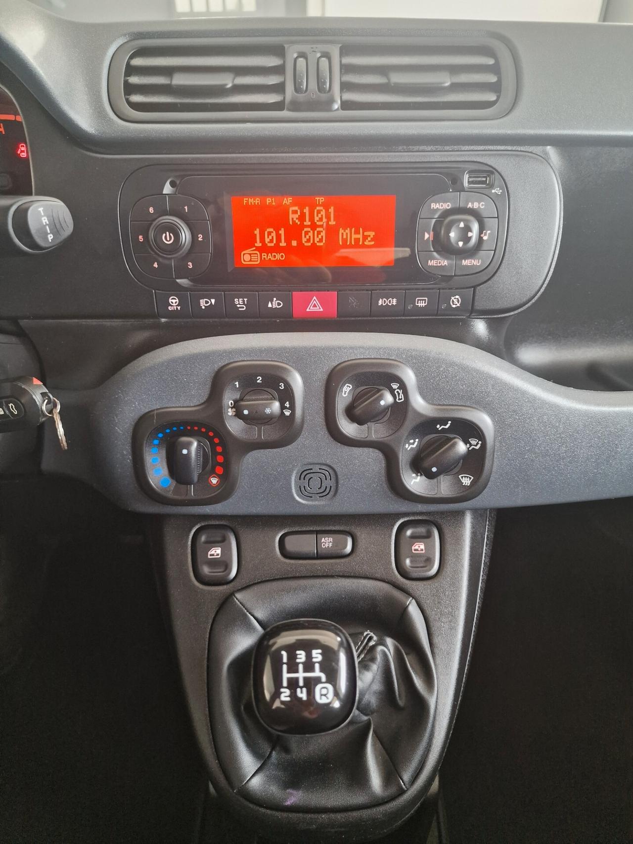Fiat Panda 1.2 Easy 69cv