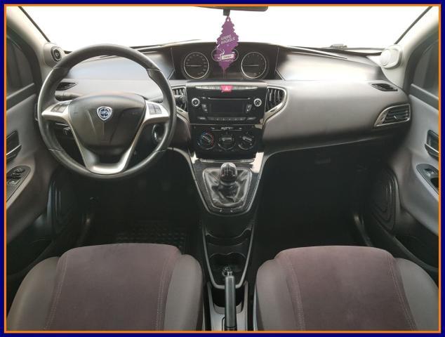 LANCIA - Ypsilon - 1.2 69 CV 5 porte Gold