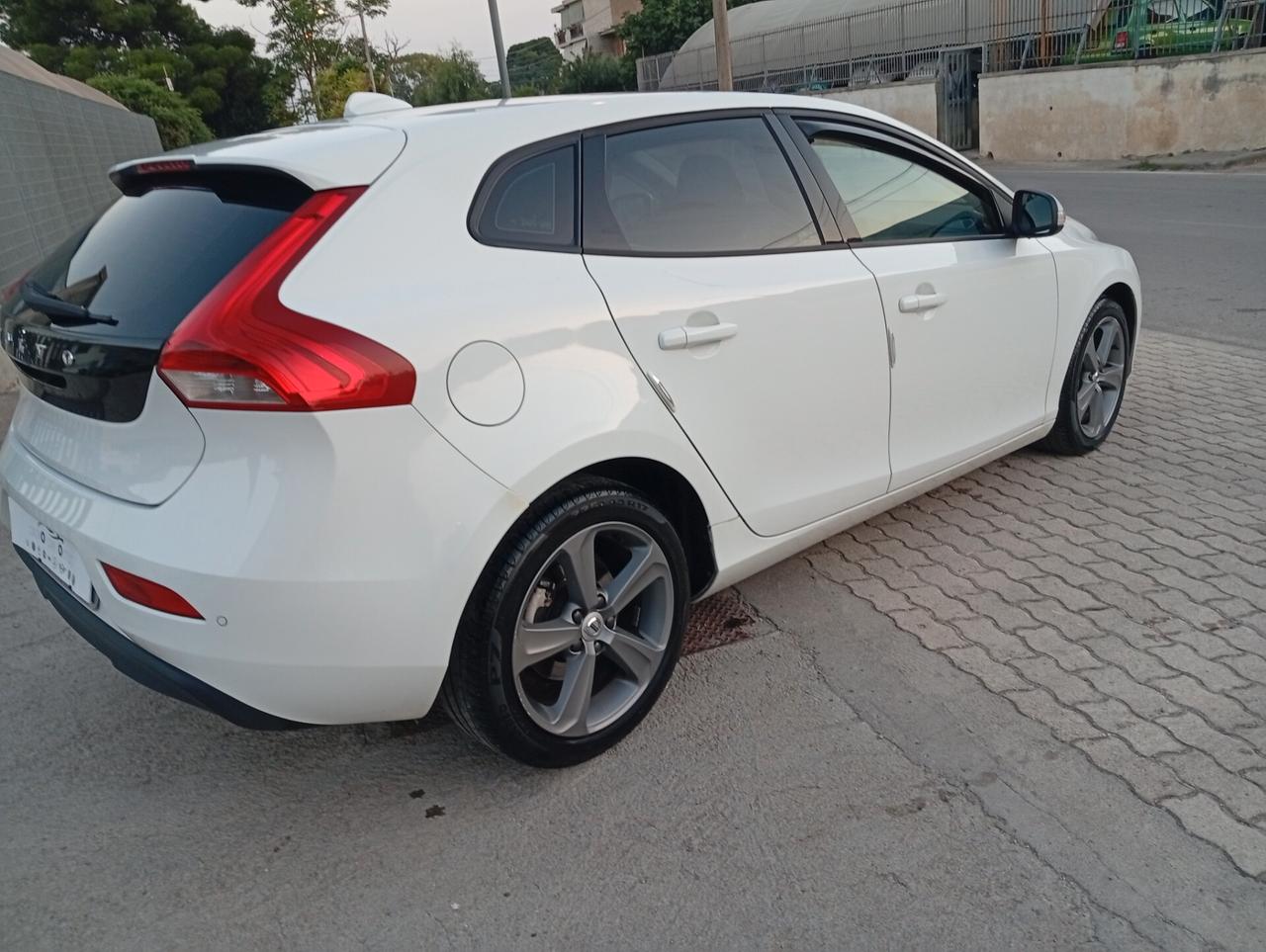 Volvo V40 D2 Business