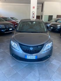 Lancia Ypsilon 1.0 FireFly 5 porte S&S Hybrid Silver