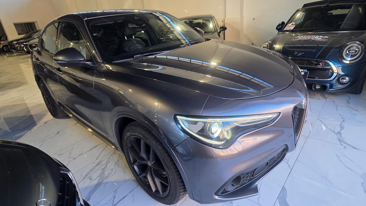 Alfa Romeo Stelvio 2.2 Turbodiesel 210 CV AT8 Q4 Veloce Tì