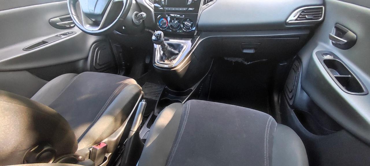 Lancia Ypsilon 1.3 MJT 16V 95 CV 5 porte S&S Gold