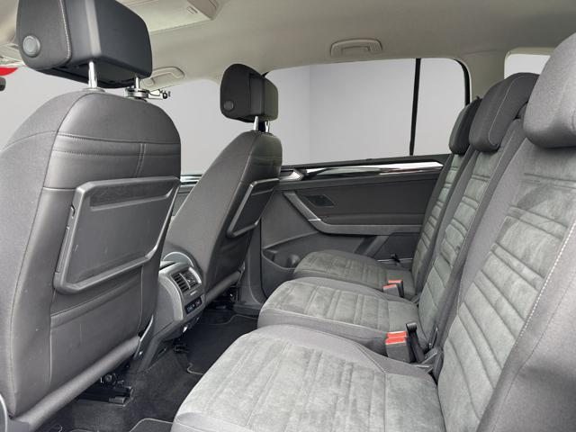 VOLKSWAGEN Touran 2.0 TDI 150 CV SCR DSG Executive BlueMotion Tech.