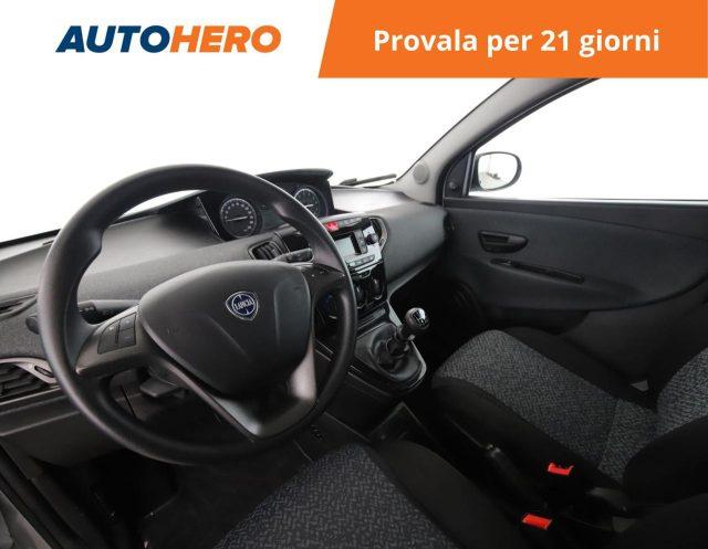 LANCIA Ypsilon 1.0 FireFly 5 porte S&S Hybrid Ecochic Silver
