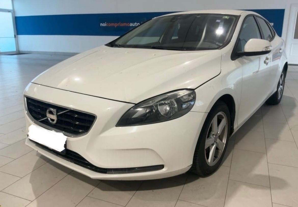 Volvo V40 D2 1.6 Momentum - 2013