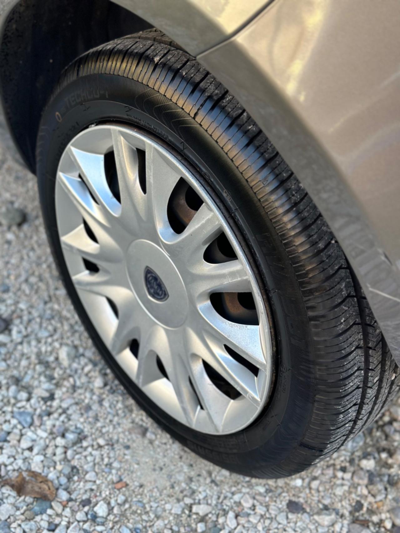 Lancia YPSILON 1.2 69 CV 5P SILVER KMCERT GARANZ UNICOPR