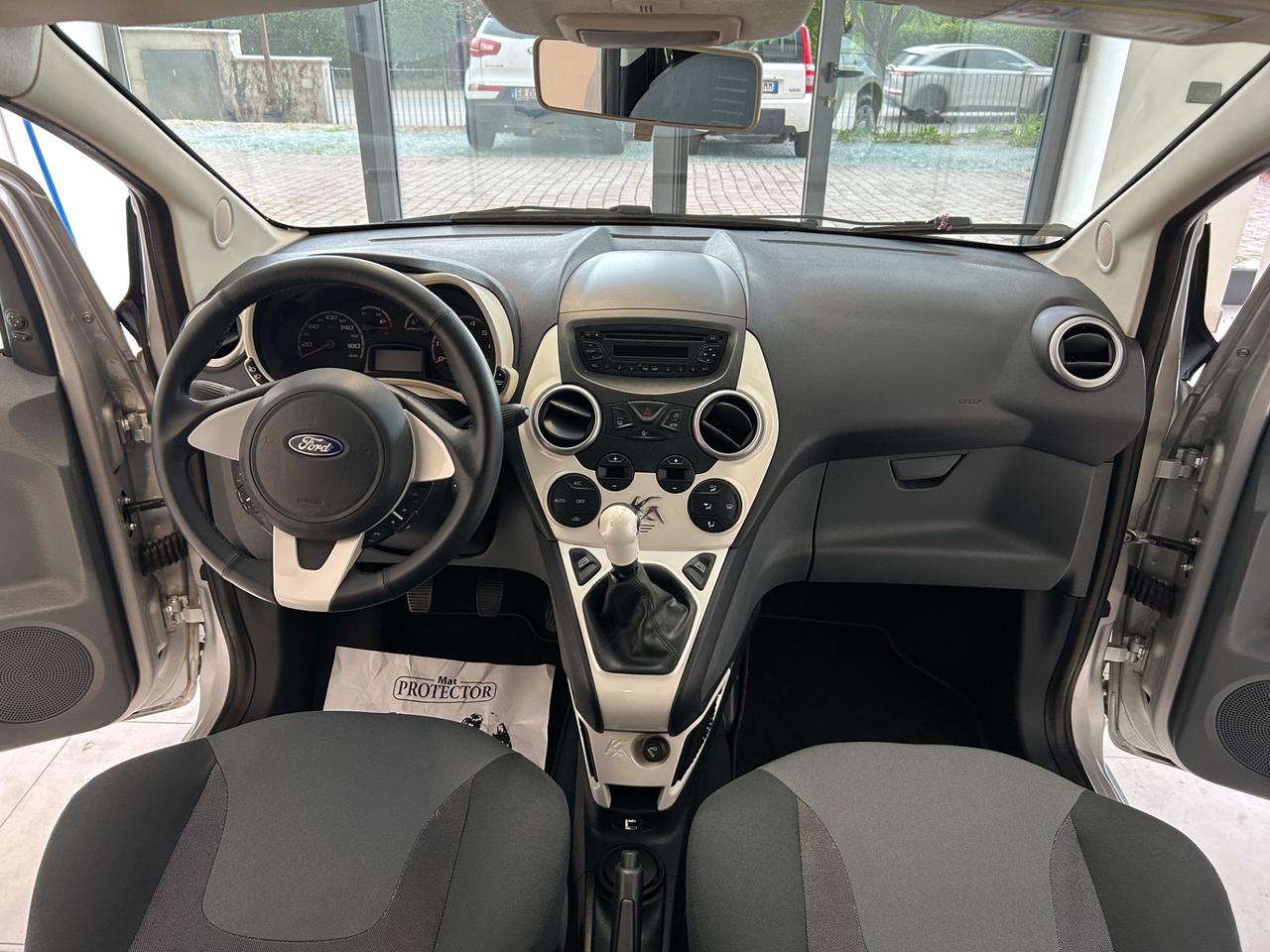 Ford Ka 1.2 benz. 51kw 82.000 KM