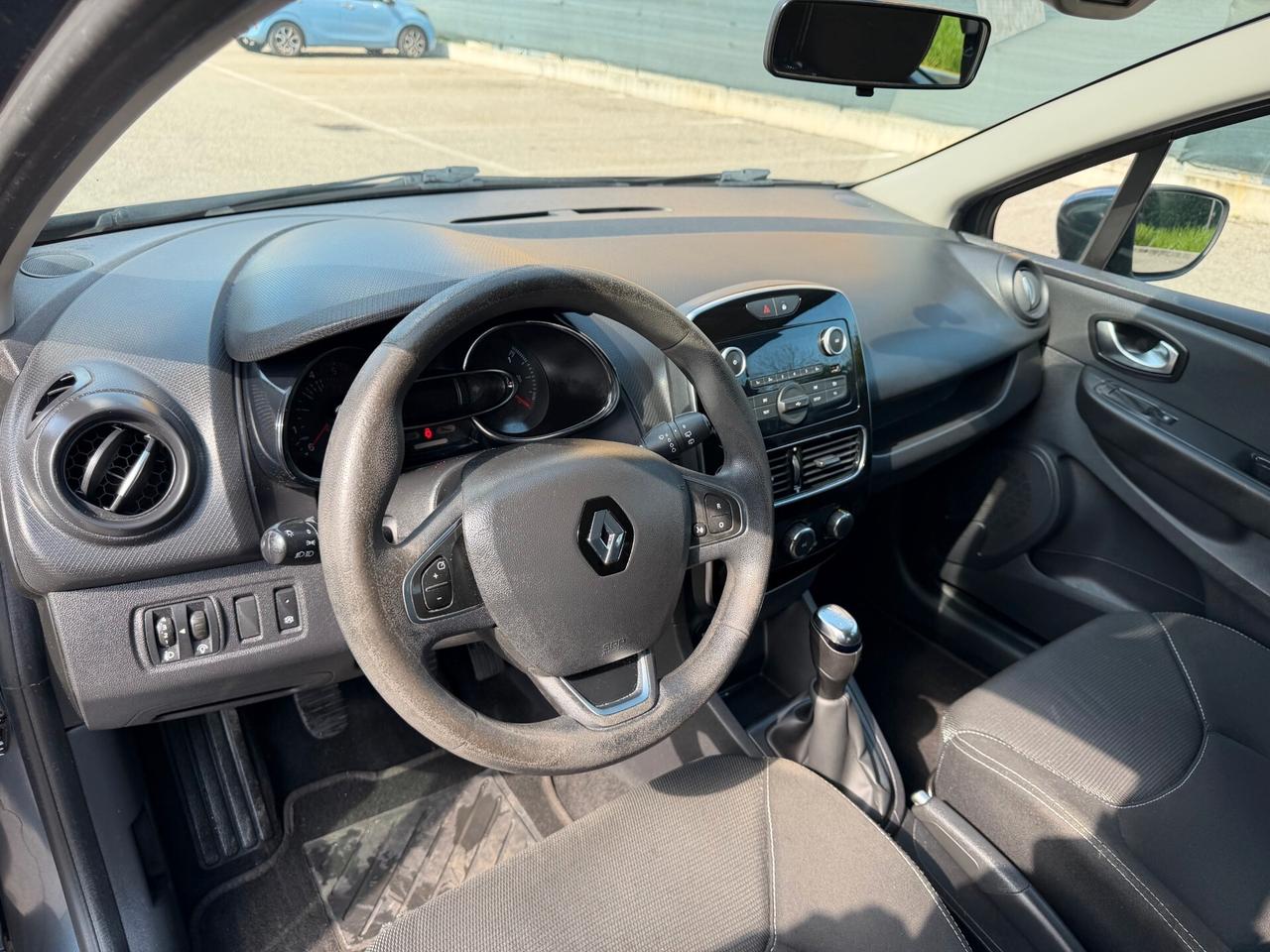 Renault Clio 1.5 dci - NEOPATENTATI - 12 MESI DI GARANZIA -