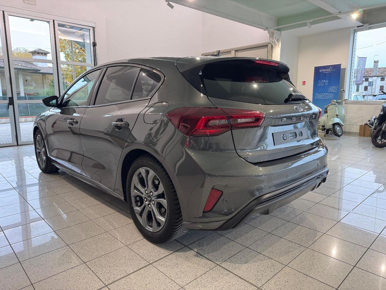 FORD Focus 1.0 125 CV Hybrid ST-Line GOMME M+S