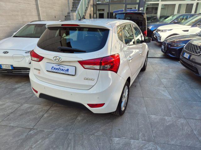 HYUNDAI iX20 1.6 125 CV Style cambio automatico