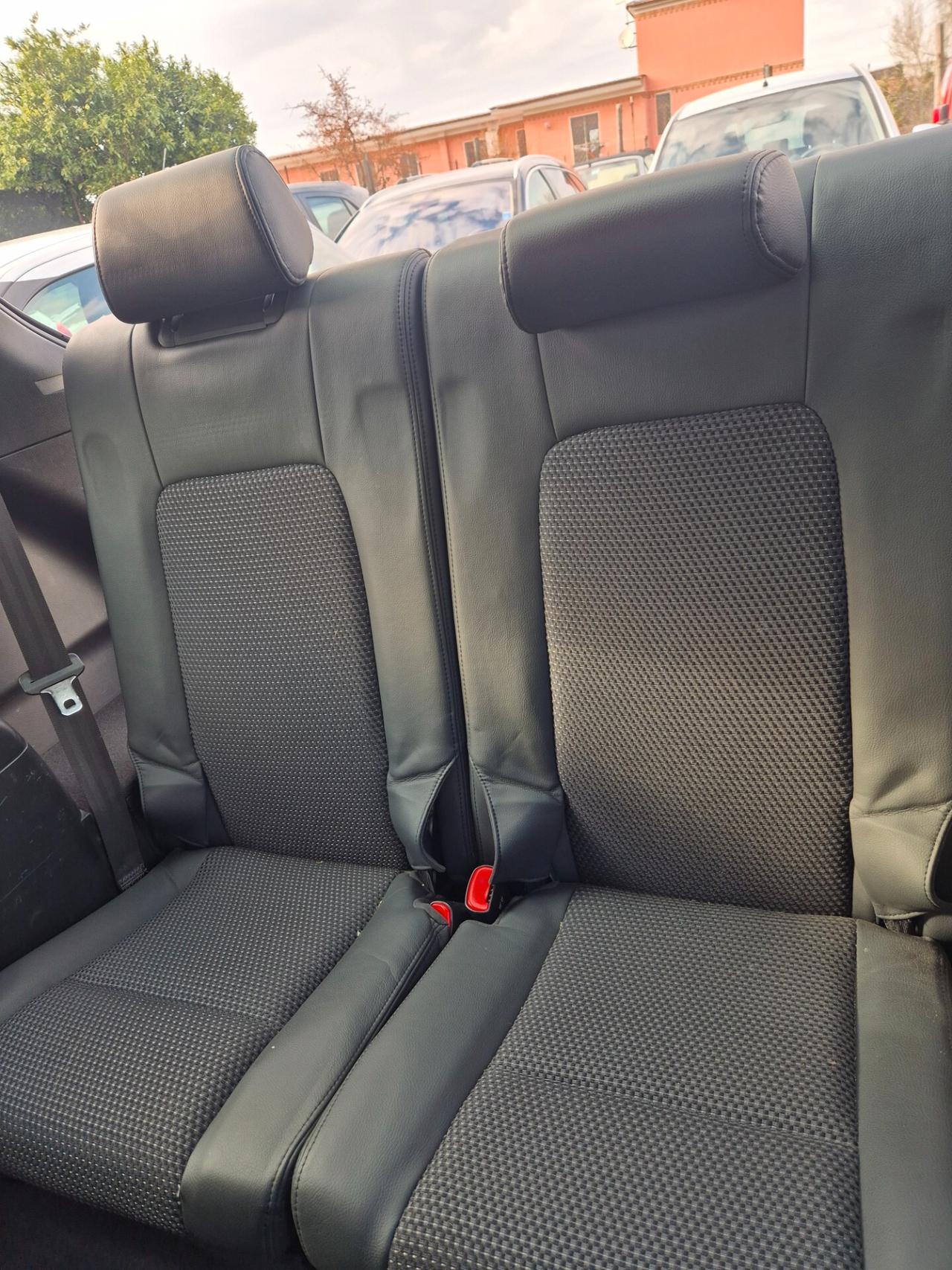 Chevrolet Captiva 2.0 VCDi 2WD 7 POSTI