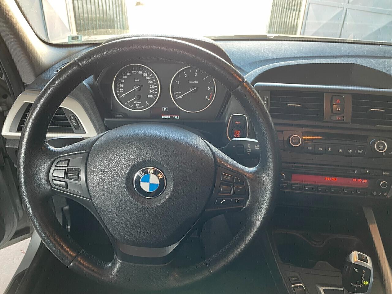Bmw 116 116d 5p. Efficient Dynamics Urban AUTOMATICA