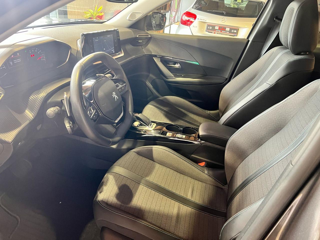 Peugeot 2008 1.5 DCI 130 CV Allure Pack 2021