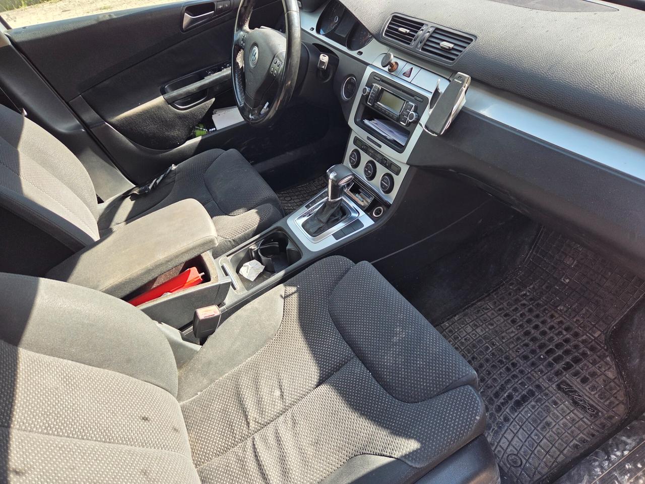 Volkswagen Passat 1.4 16V TSI Comf. EcoFuel DSG - LEGGI