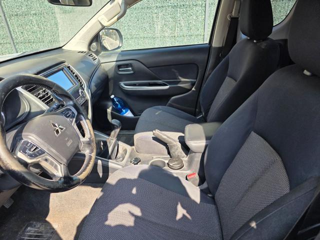 MITSUBISHI L200 2.3 D Club Cab 4x4 Super Select Intense